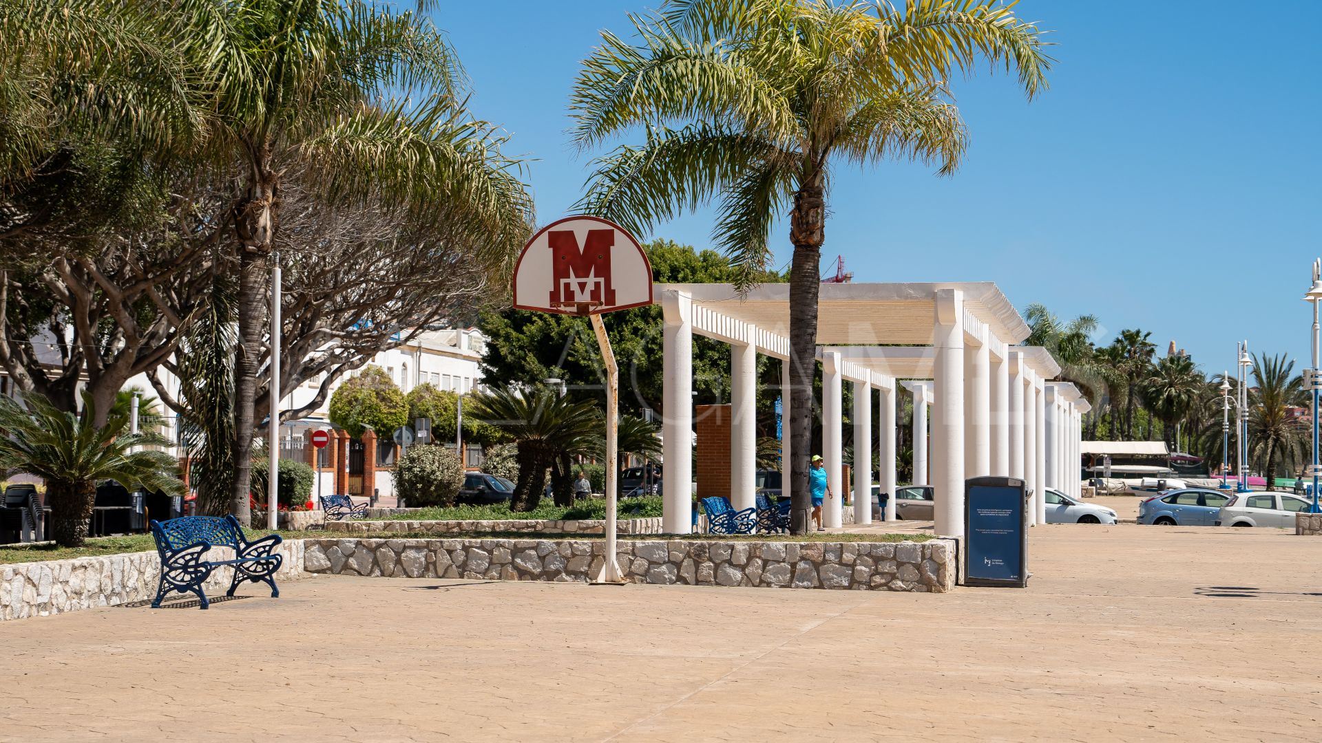 For sale commercial premises in Malaga - Este