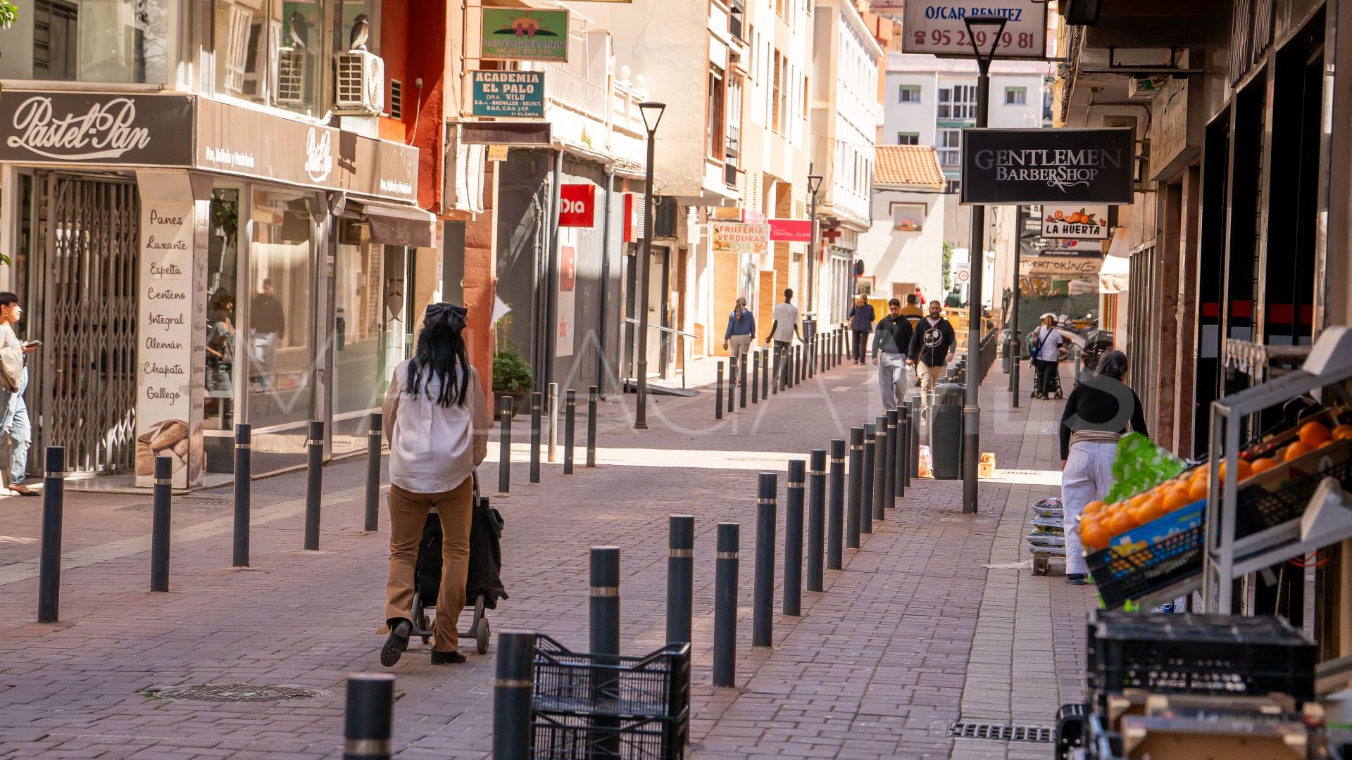 For sale commercial premises in Malaga - Este