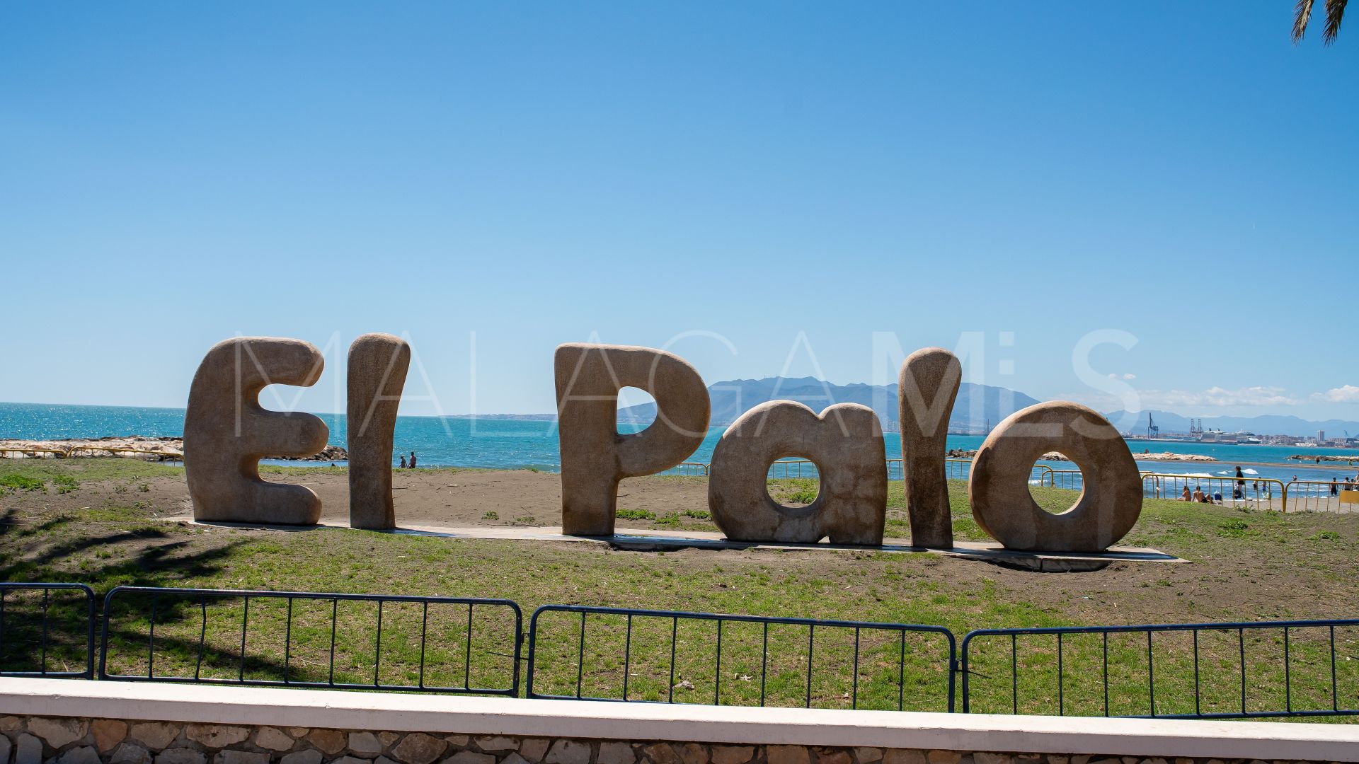 For sale commercial premises in Malaga - Este