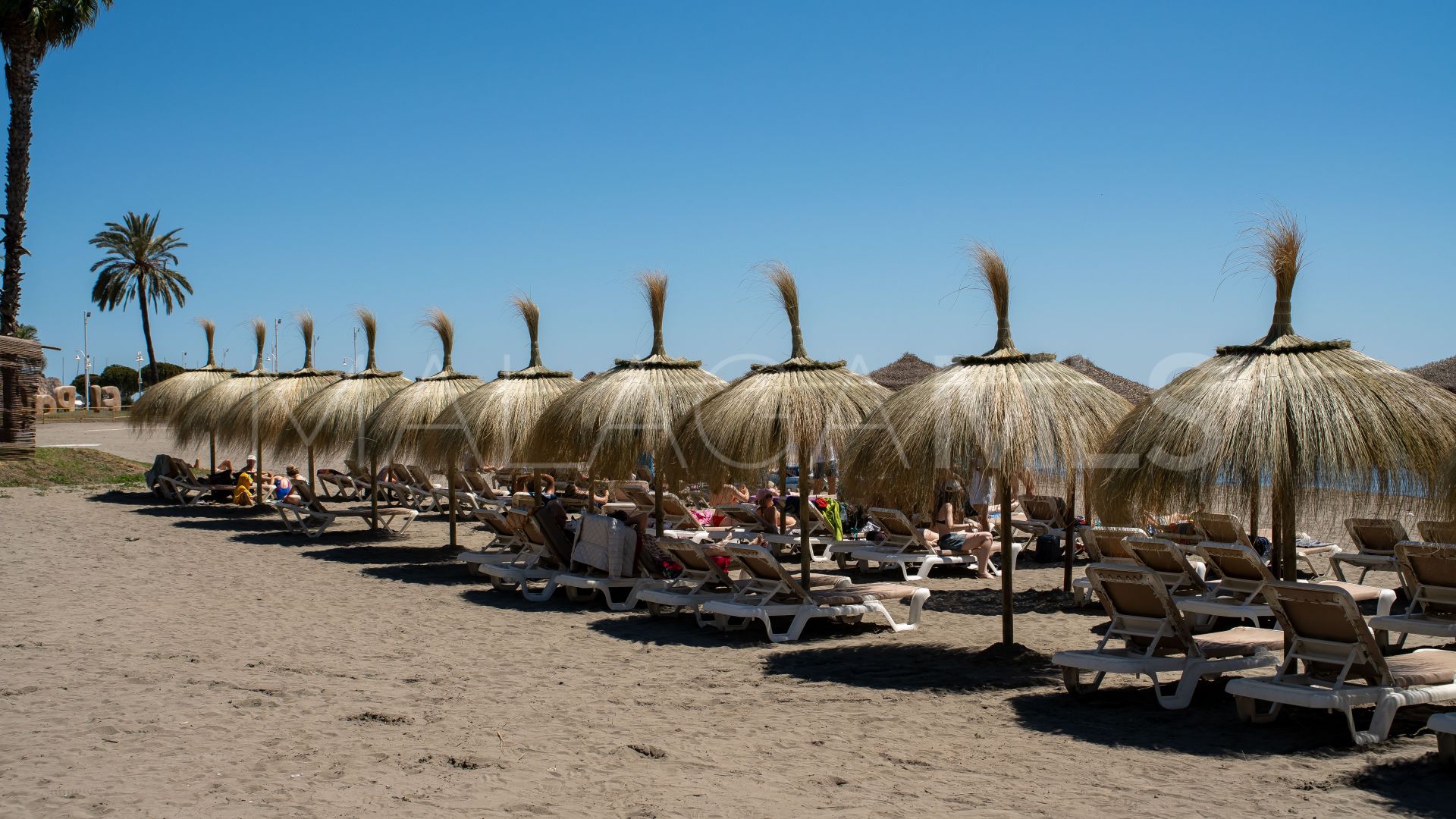 For sale commercial premises in Malaga - Este