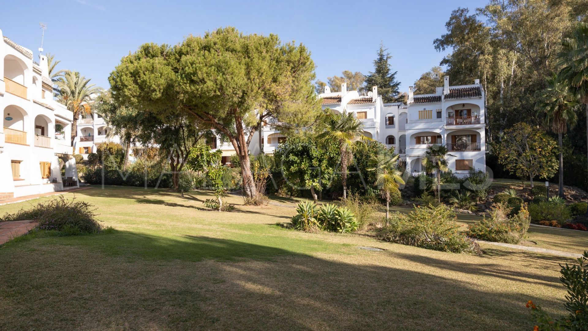 Takvåning for sale in Nueva Andalucia