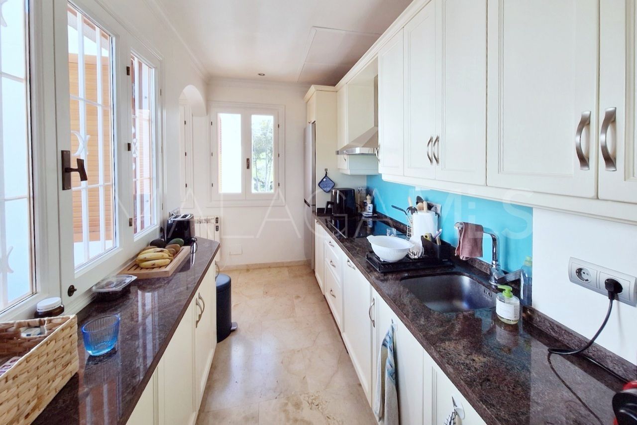 Takvåning for sale in Nueva Andalucia