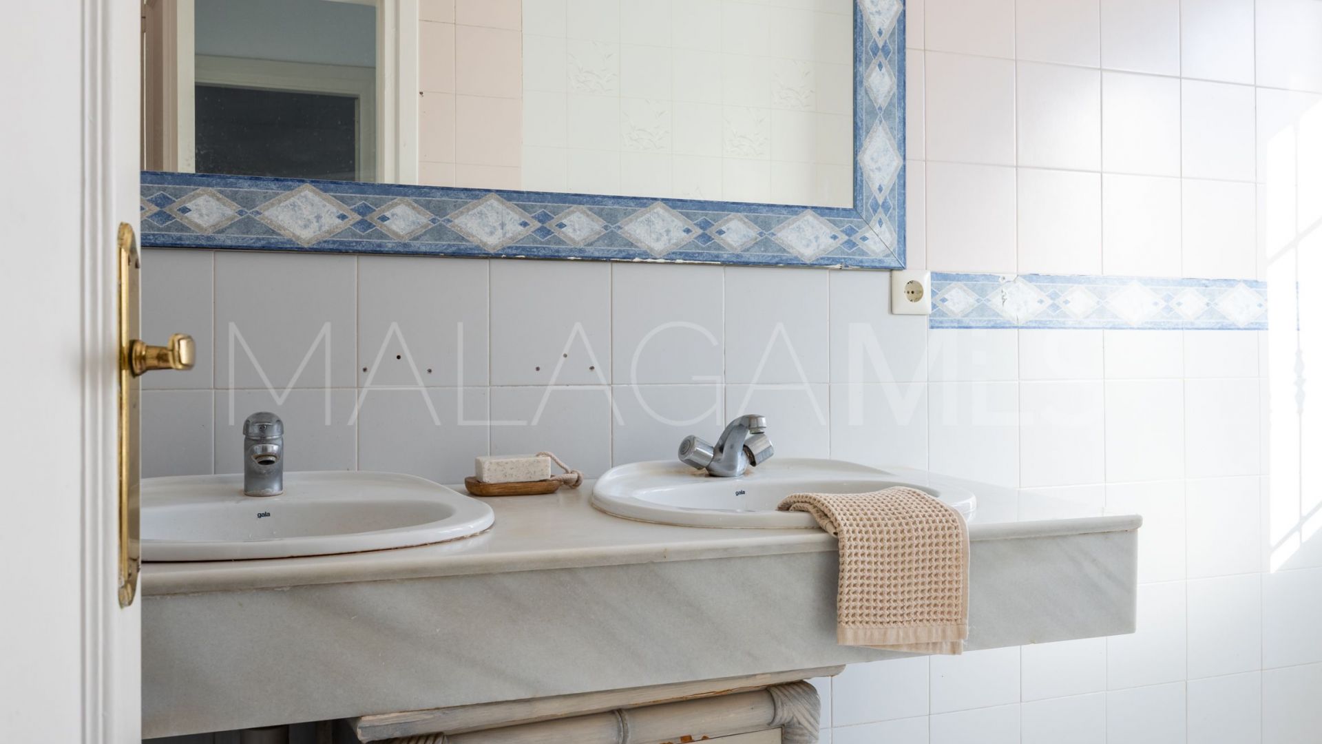 Sitio de Calahonda, adosado a la venta