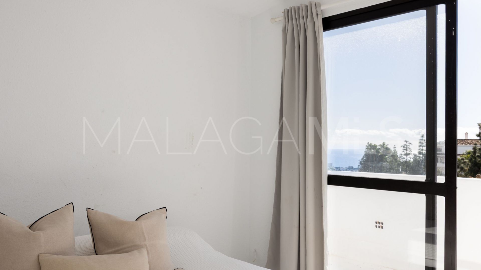 Sitio de Calahonda, adosado a la venta