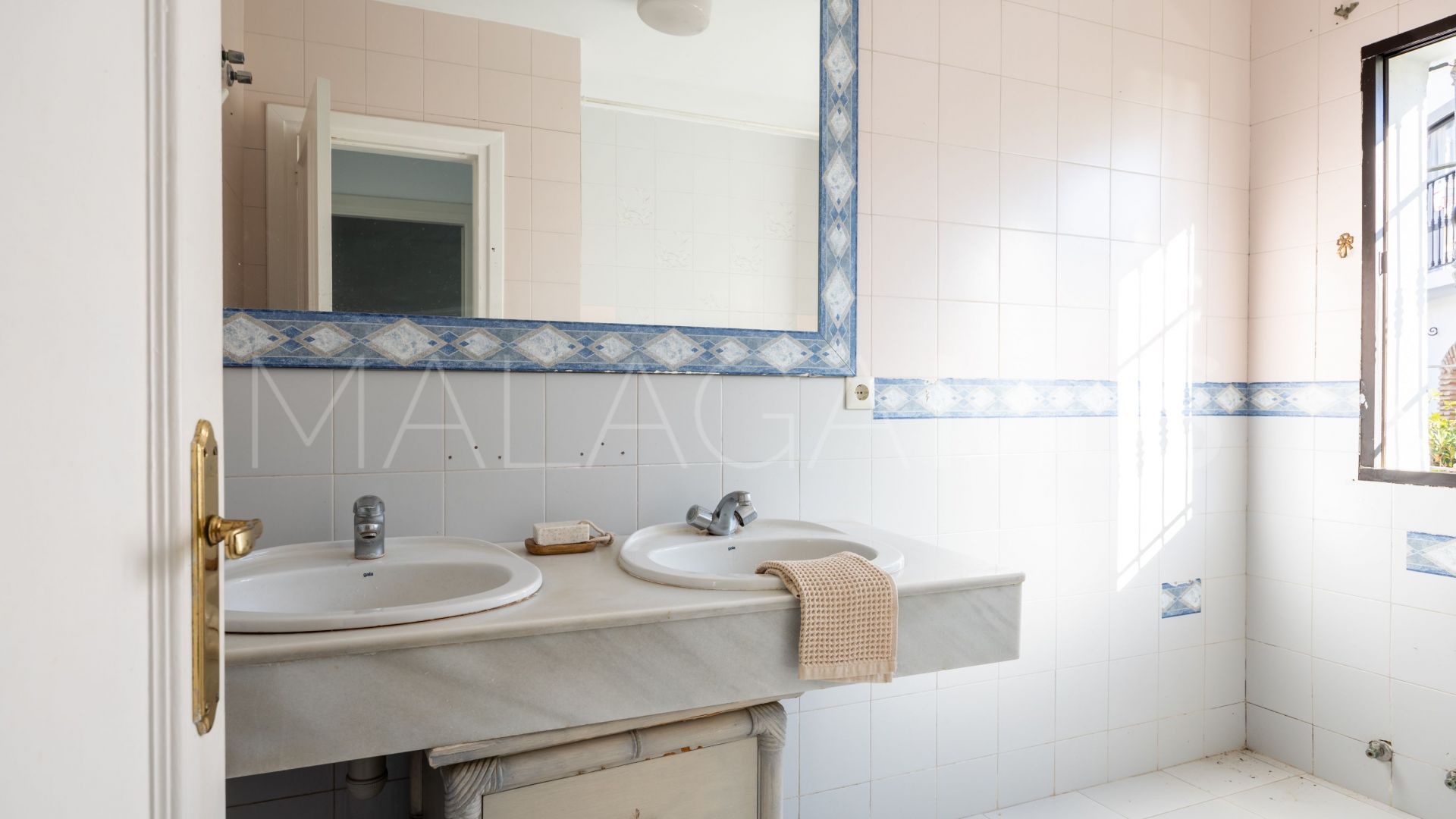 Sitio de Calahonda, adosado a la venta