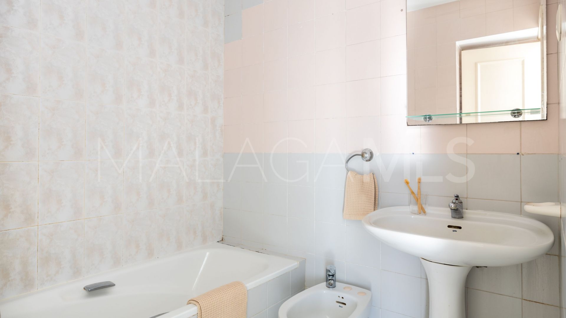 Sitio de Calahonda, adosado a la venta