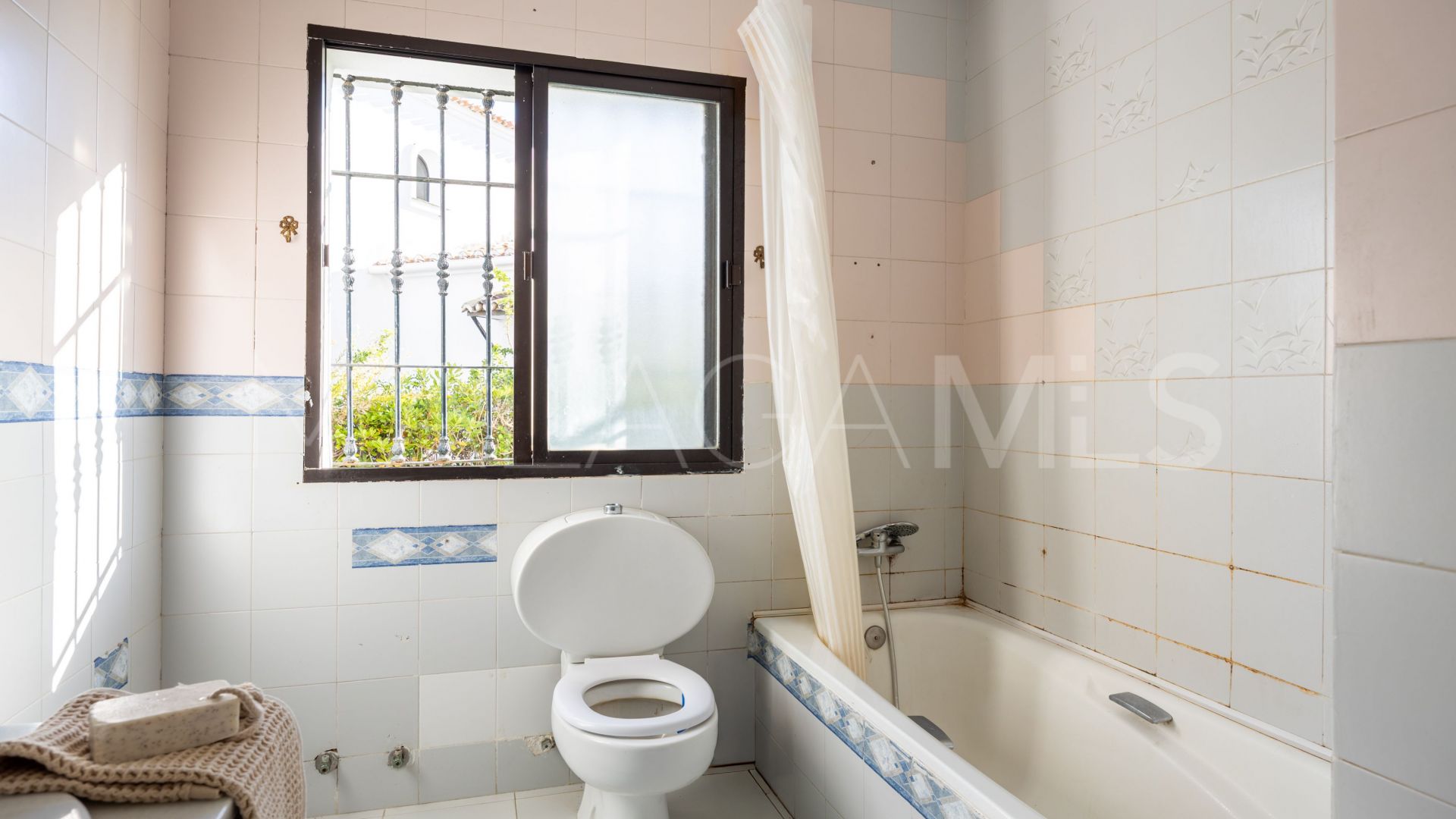 Sitio de Calahonda, adosado a la venta