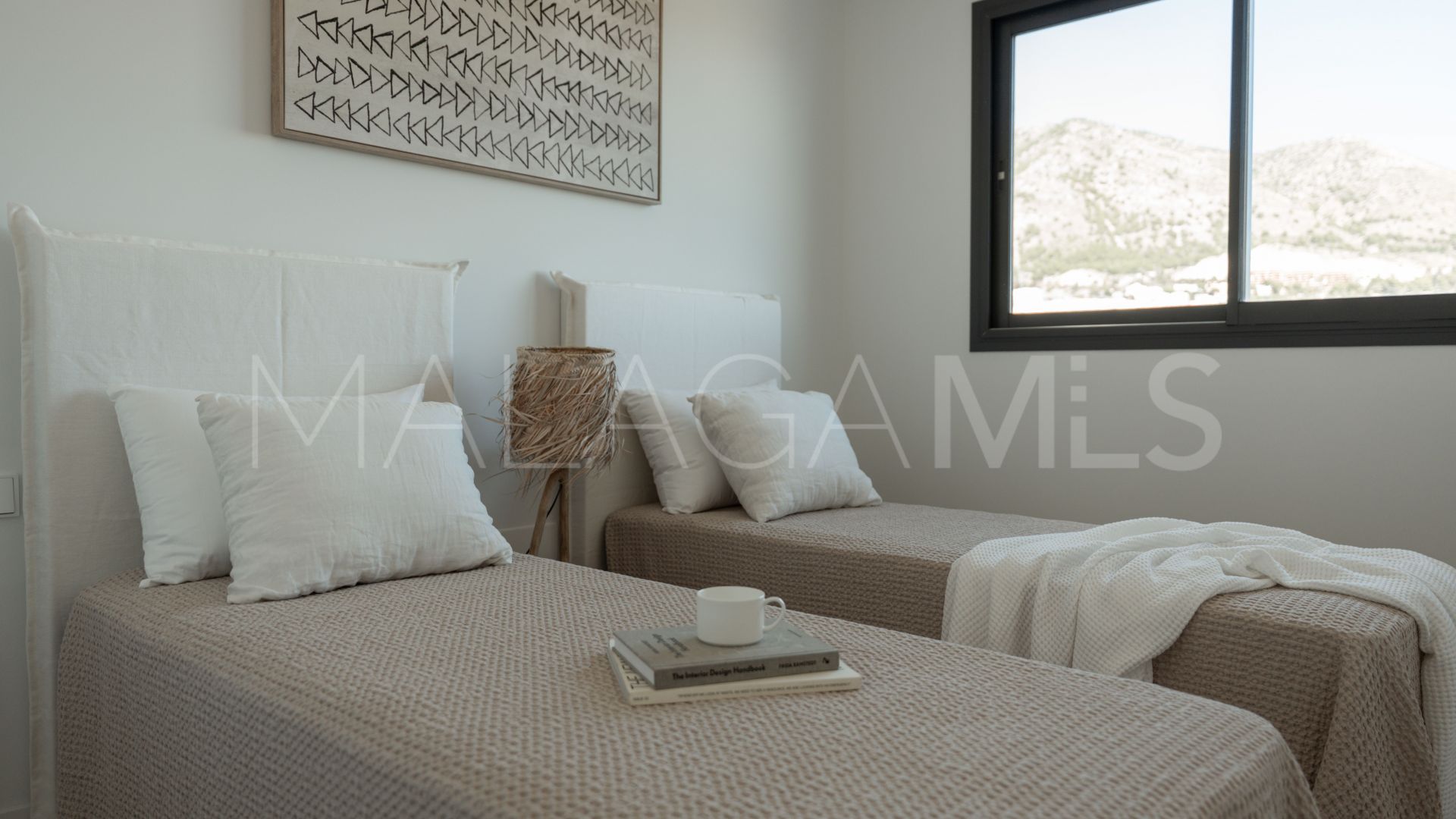 Appartement terrasse for sale in El Higueron