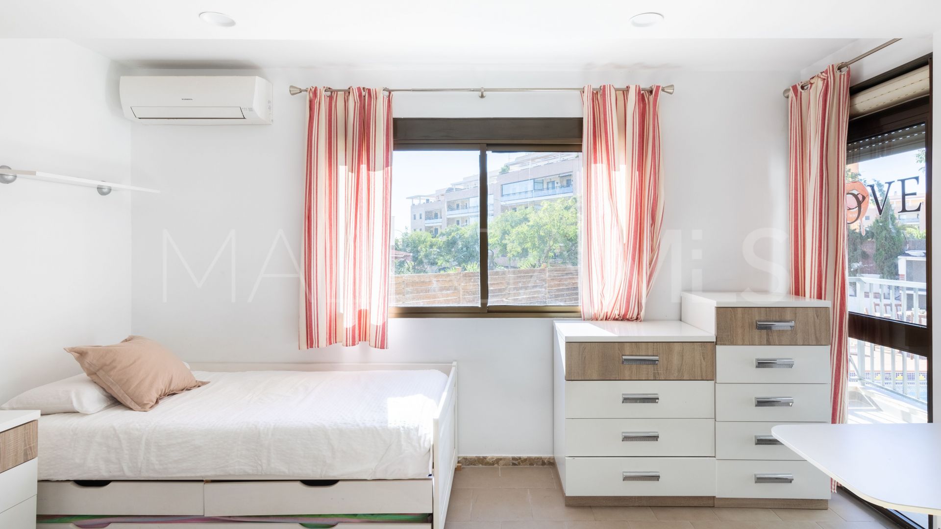 Villa for sale in Torremolinos