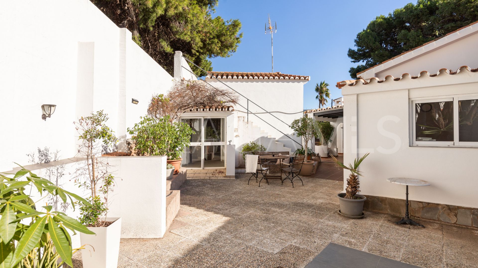 Villa for sale in Torremolinos