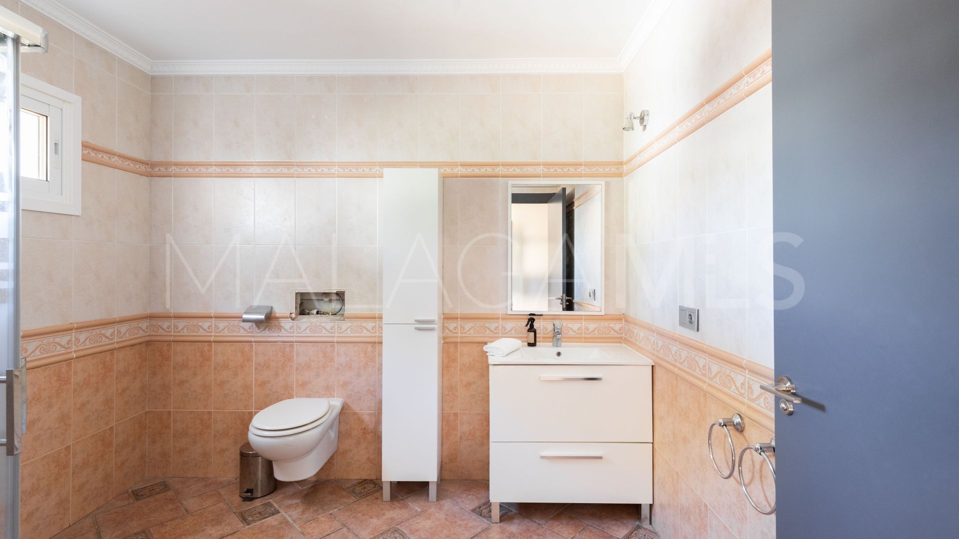 Villa for sale in Torremolinos