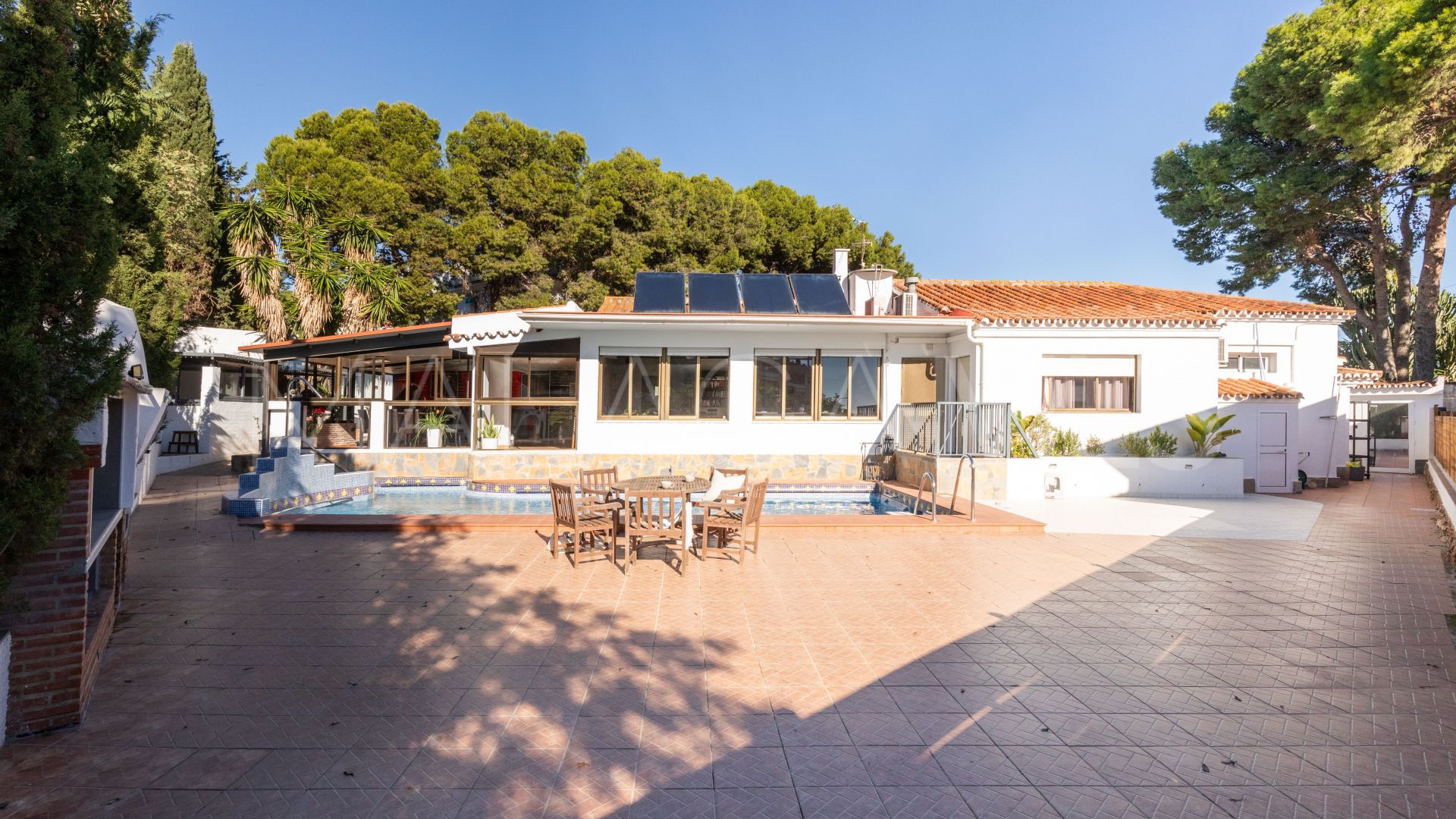 Villa for sale in Torremolinos