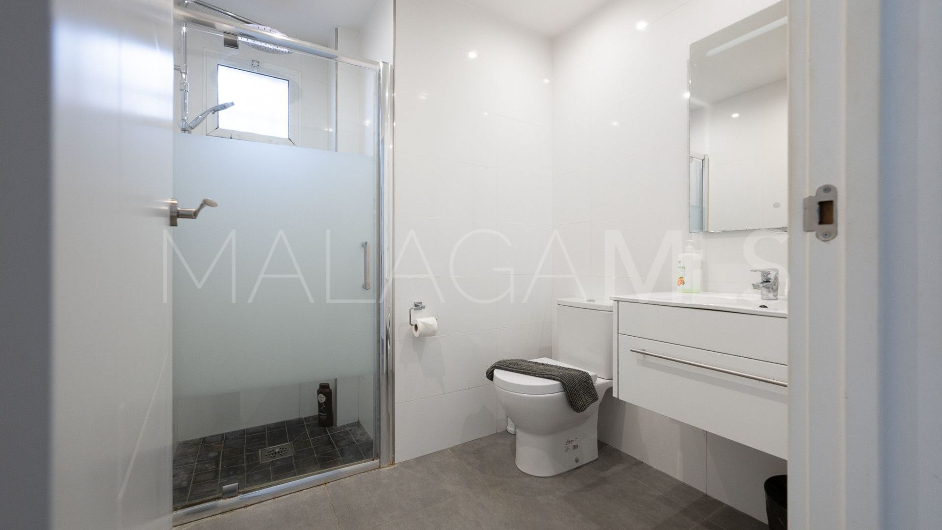 Adosado for sale in Sitio de Calahonda de 4 bedrooms