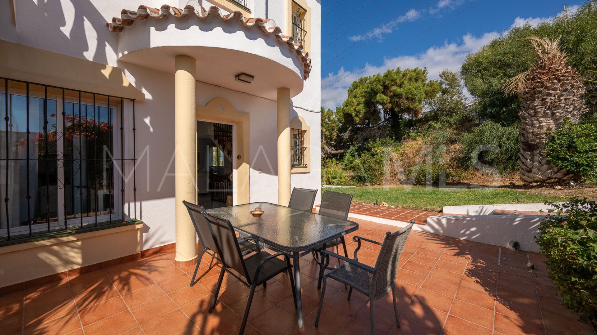 Adosado for sale in Sitio de Calahonda de 4 bedrooms