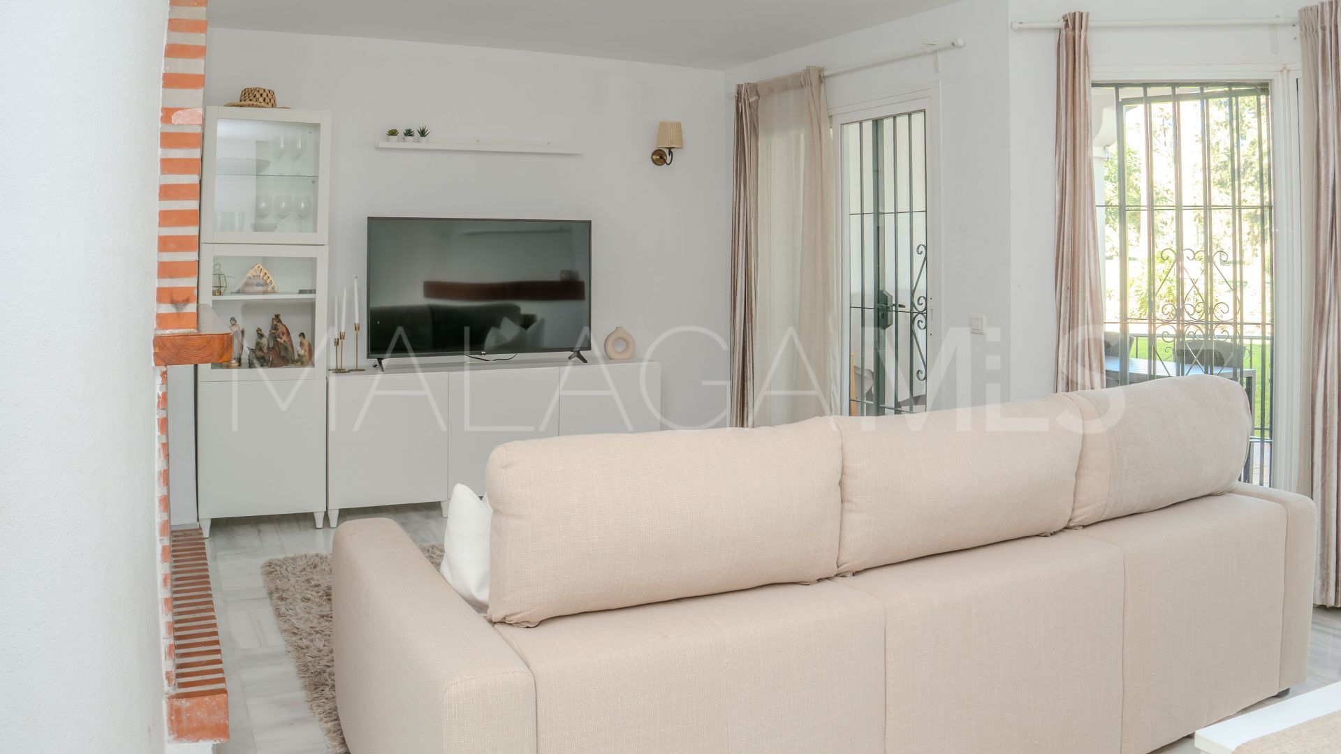 Buy apartamento planta baja in Mijas Golf with 2 bedrooms