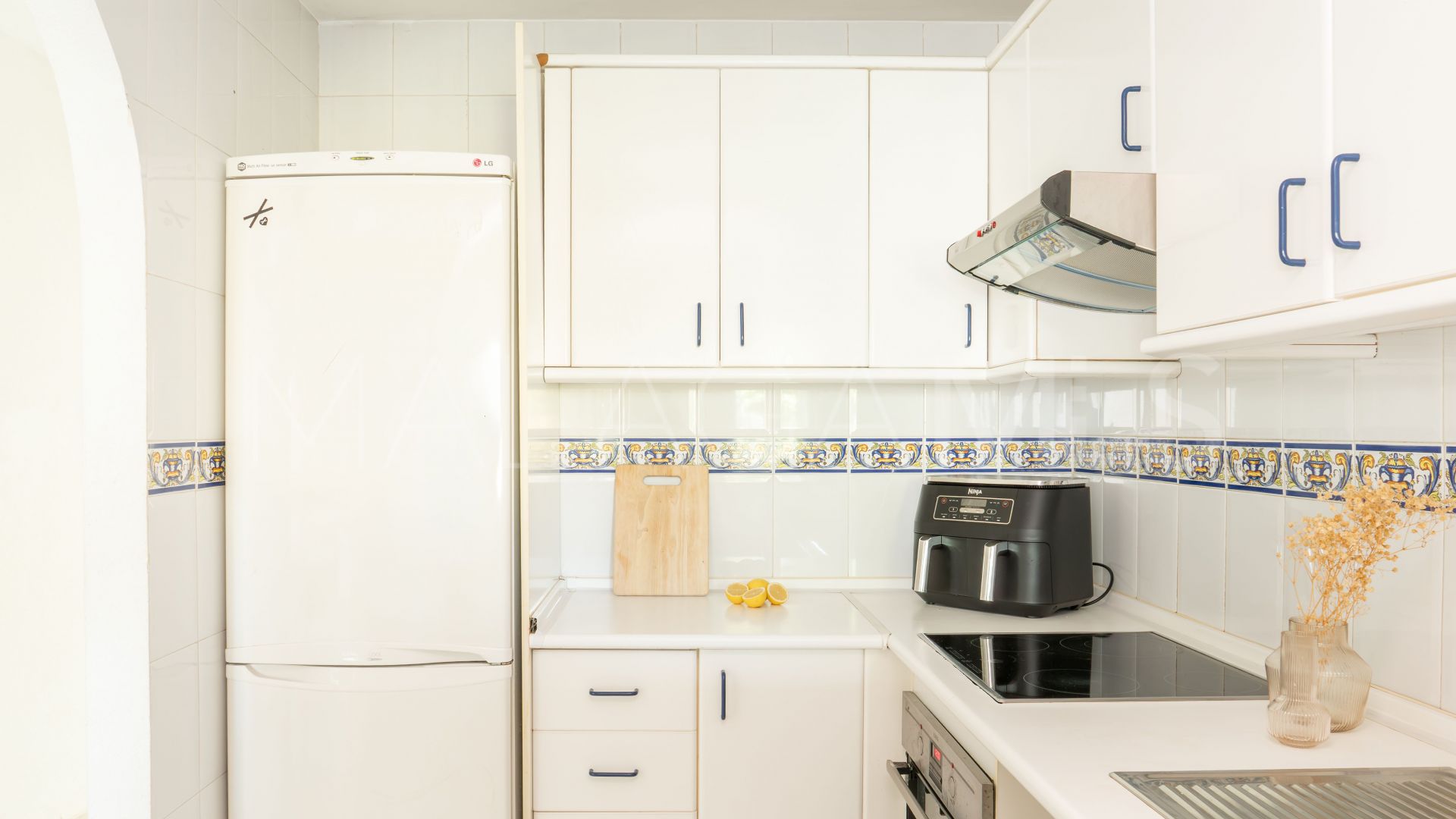 Buy apartamento planta baja in Mijas Golf with 2 bedrooms