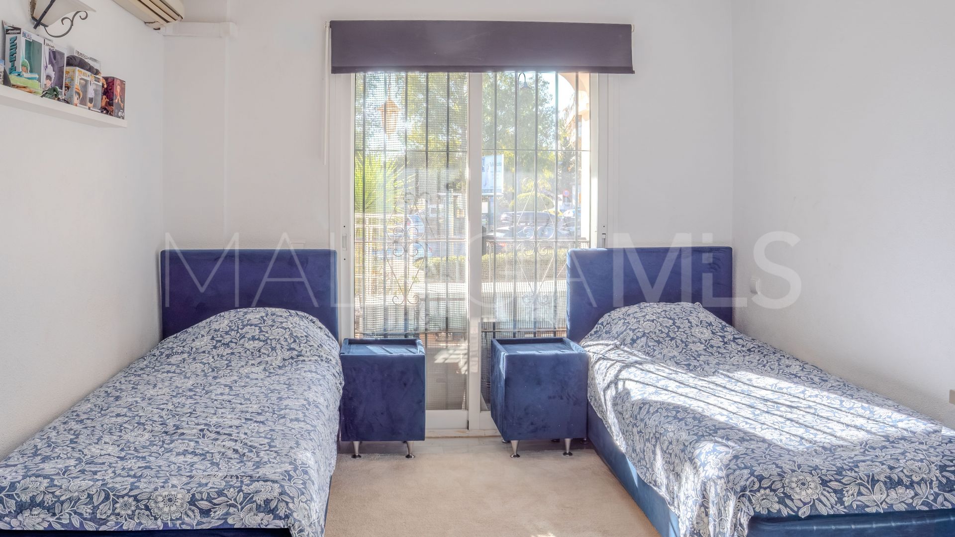 Buy apartamento planta baja in Mijas Golf with 2 bedrooms
