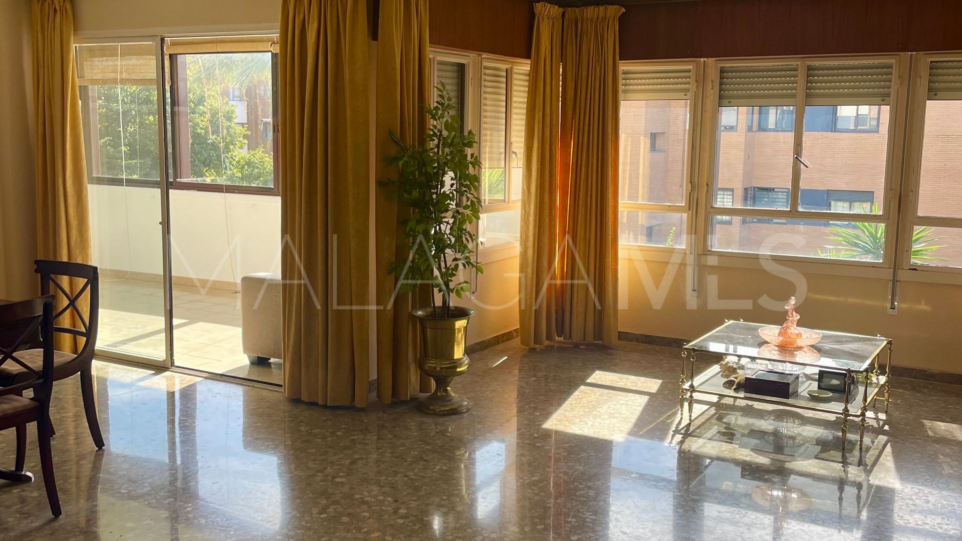 For sale Malaga - Este 4 bedrooms apartment