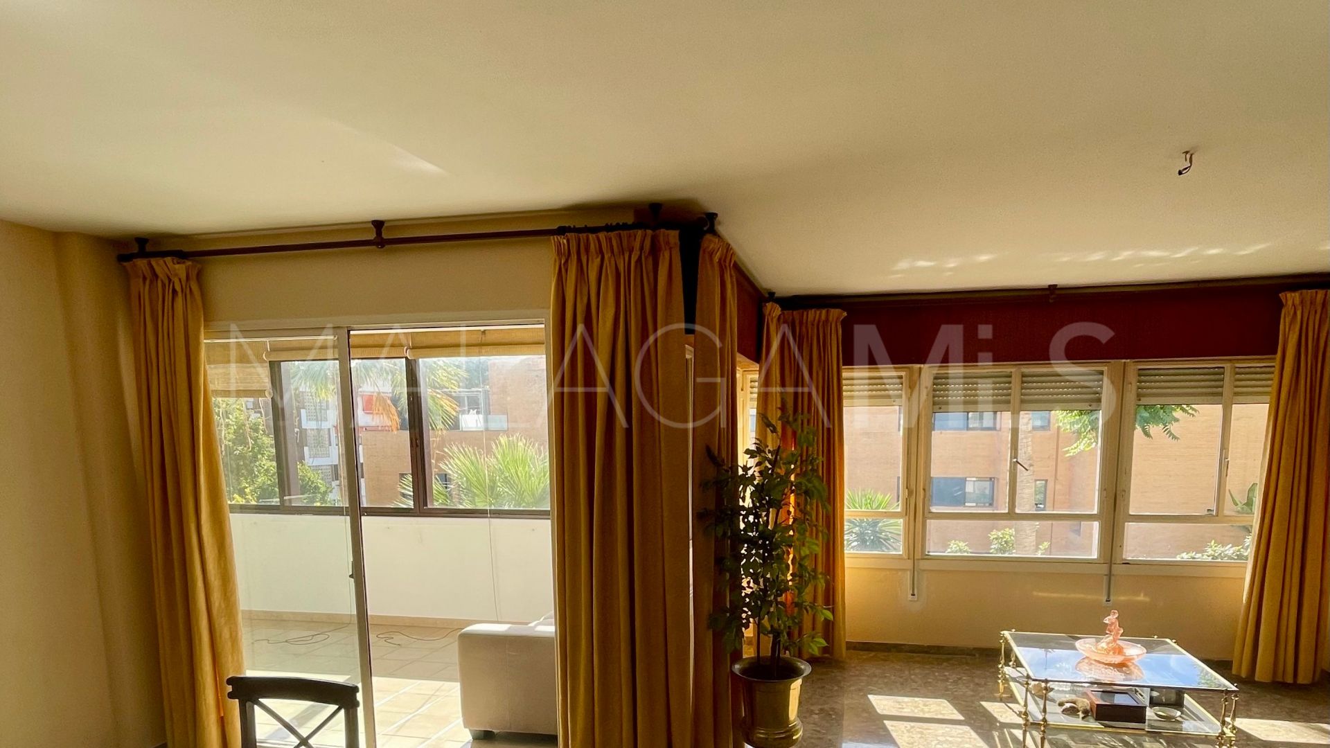 For sale Malaga - Este 4 bedrooms apartment