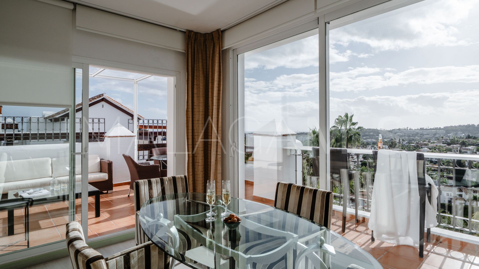 Appartement terrasse for sale in Nueva Andalucia