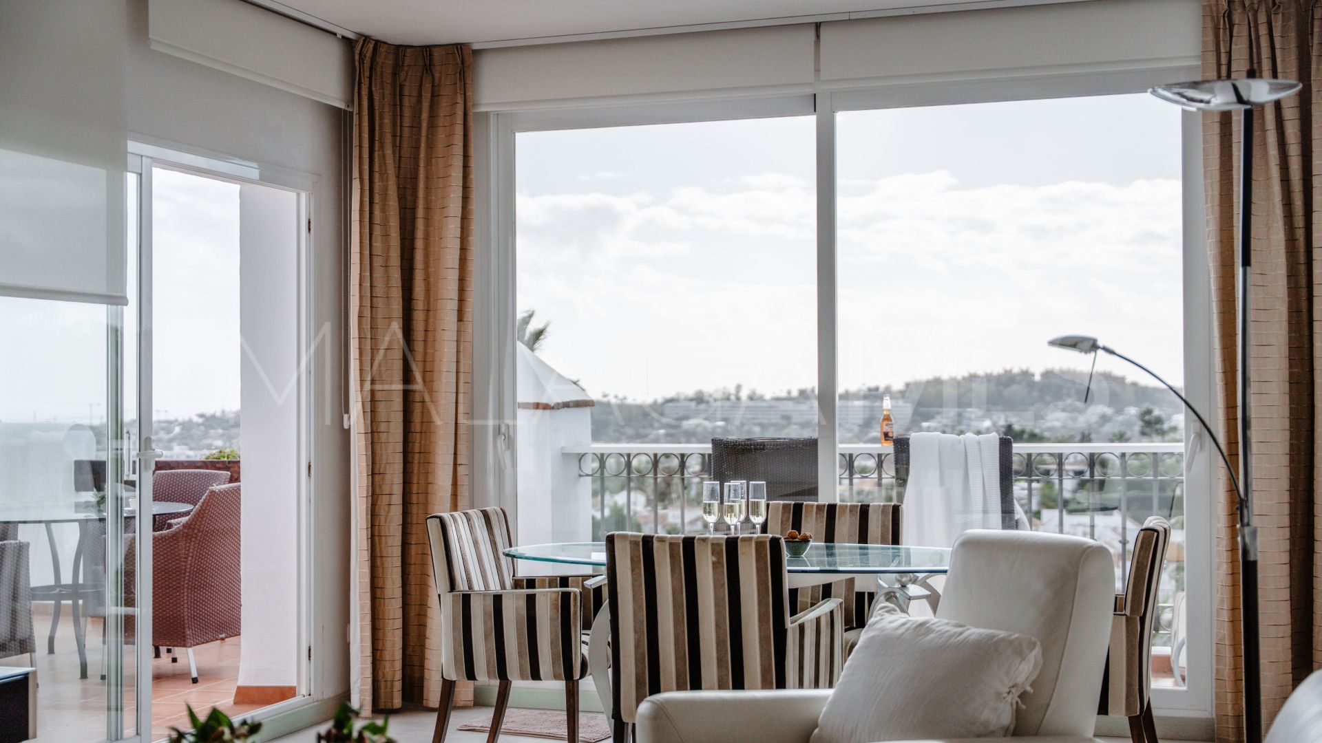 Appartement terrasse for sale in Nueva Andalucia