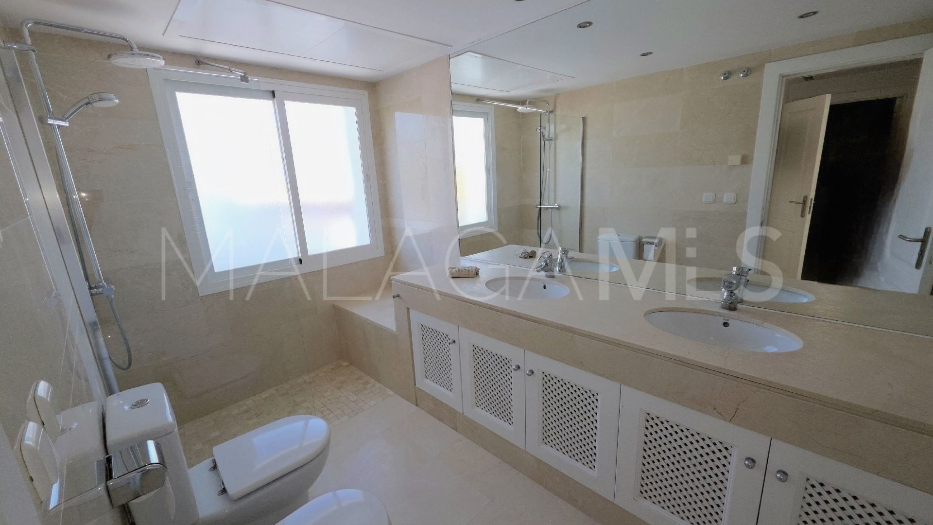 Appartement terrasse for sale in Nueva Andalucia