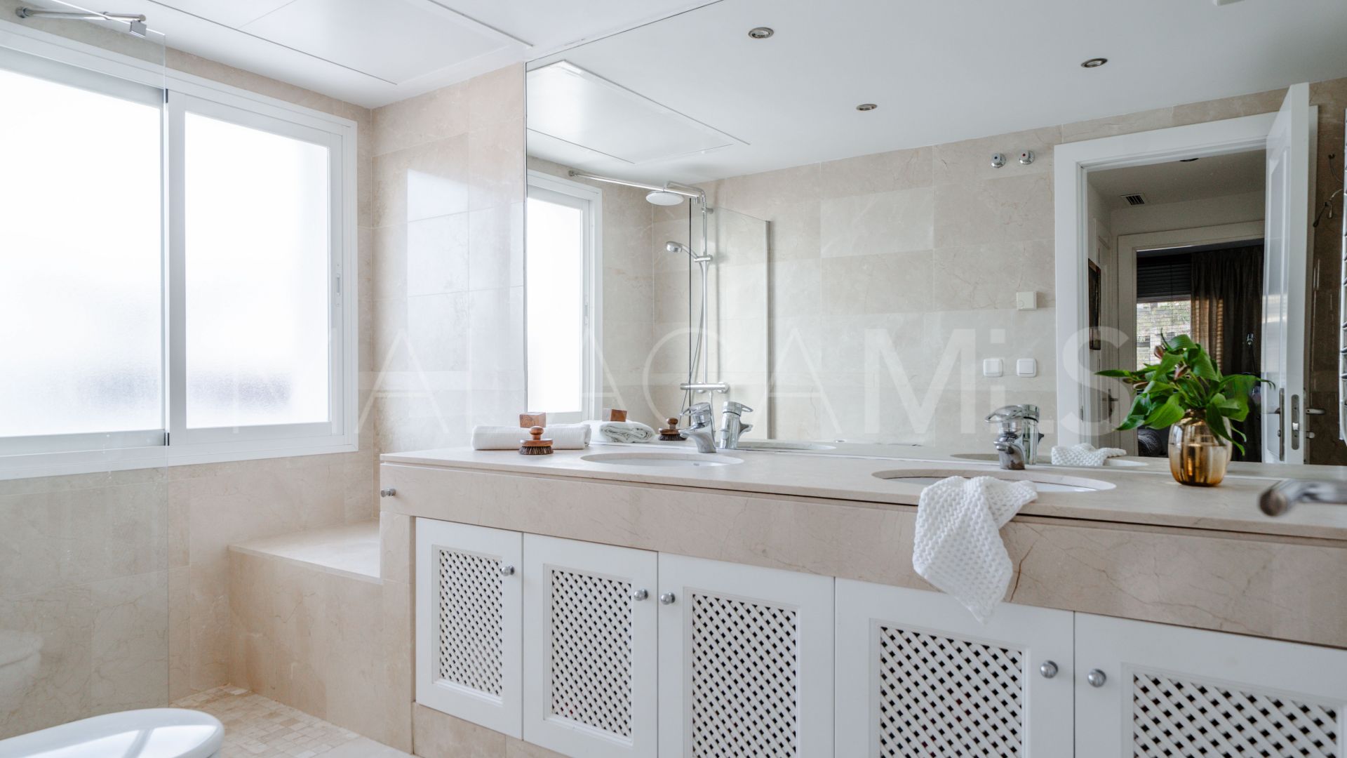 Appartement terrasse for sale in Nueva Andalucia