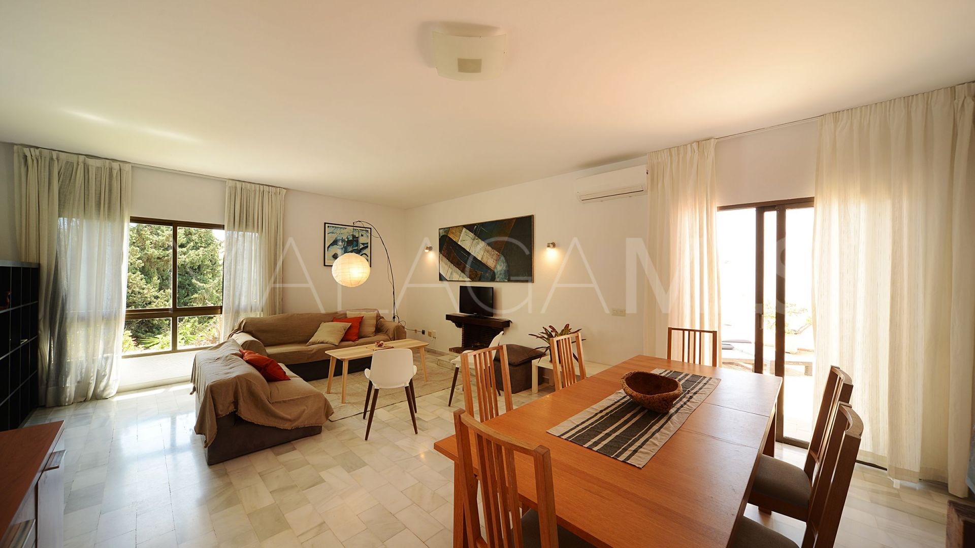 Takvåning for sale in Nueva Andalucia