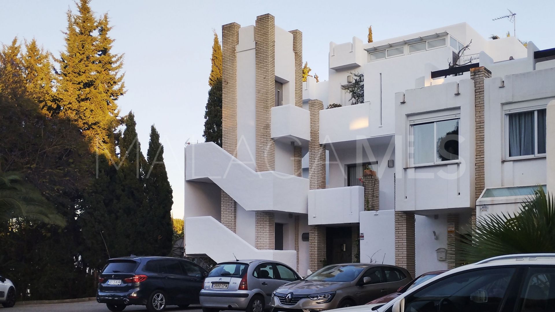 Takvåning for sale in Nueva Andalucia