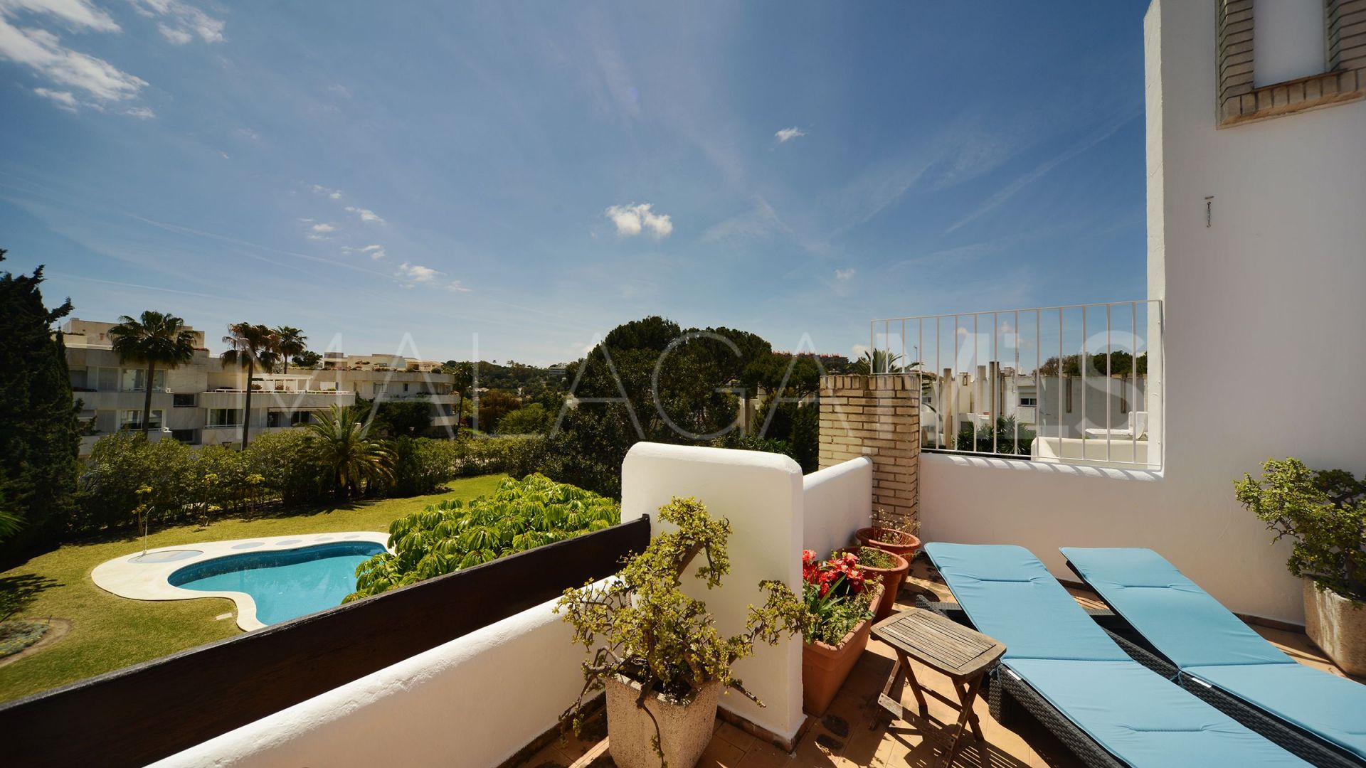 Takvåning for sale in Nueva Andalucia