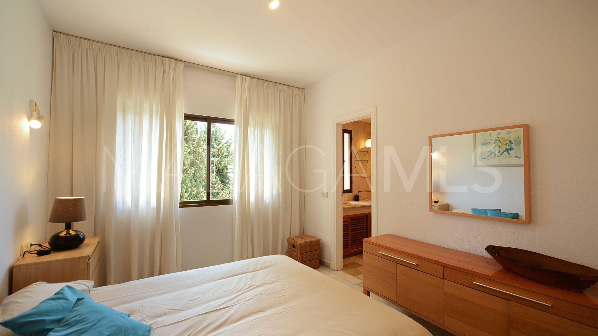 Takvåning for sale in Nueva Andalucia