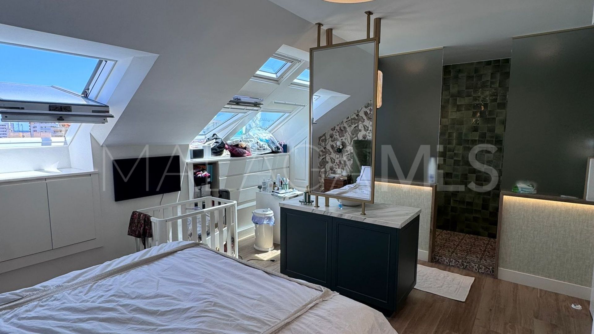Buy duplex penthouse in Fuengirola Centro with 3 bedrooms
