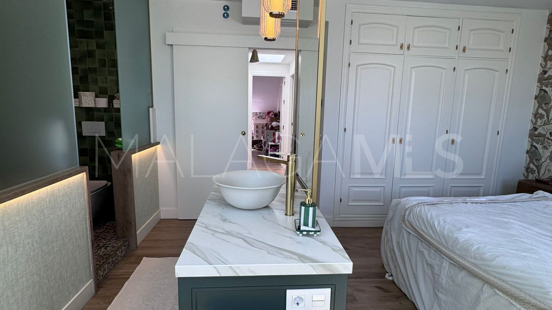 Buy duplex penthouse in Fuengirola Centro with 3 bedrooms