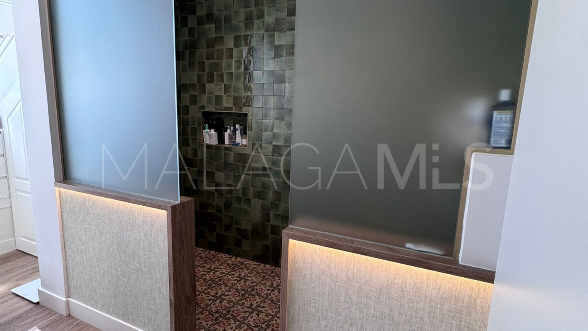 Buy duplex penthouse in Fuengirola Centro with 3 bedrooms