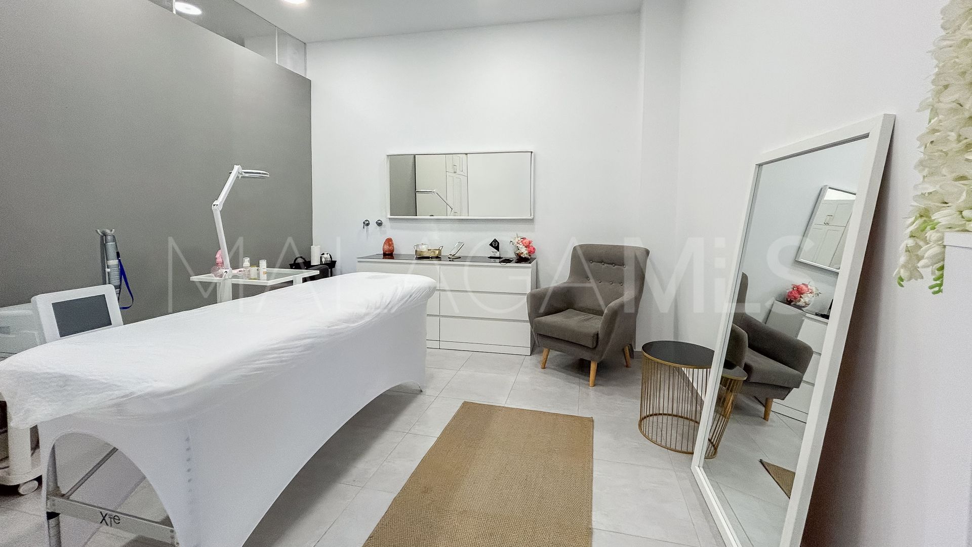 Kontorslokal for sale in Fuengirola Puerto