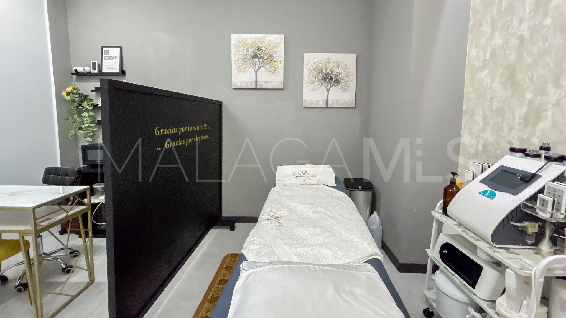 Kontorslokal for sale in Fuengirola Puerto