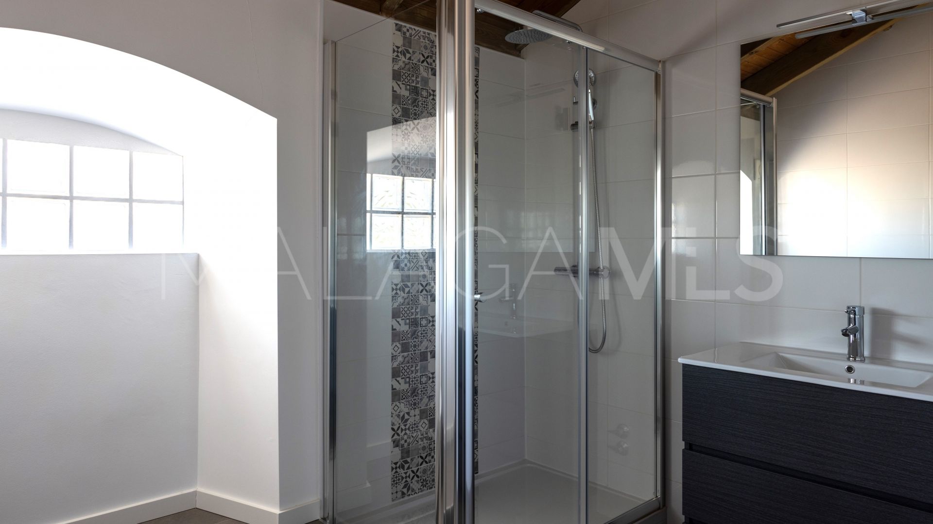 Villa for sale in Antequera