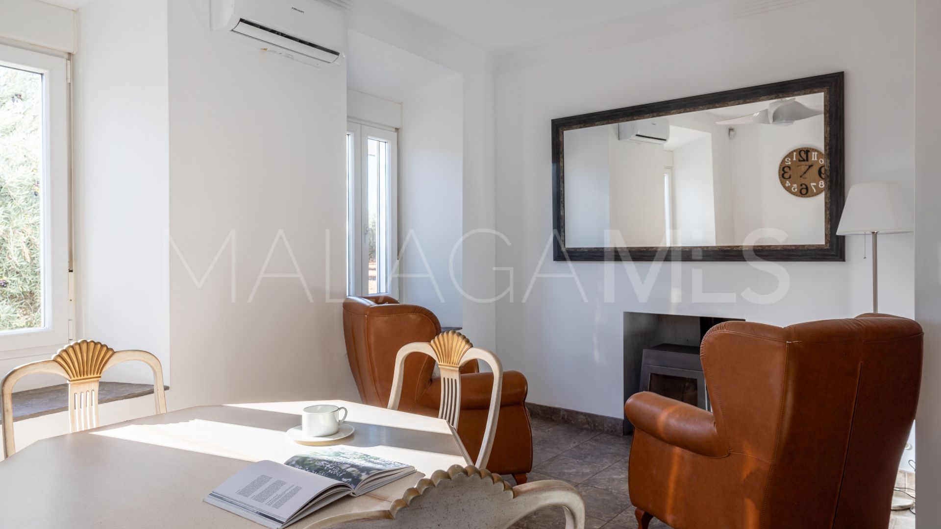 Villa for sale in Antequera