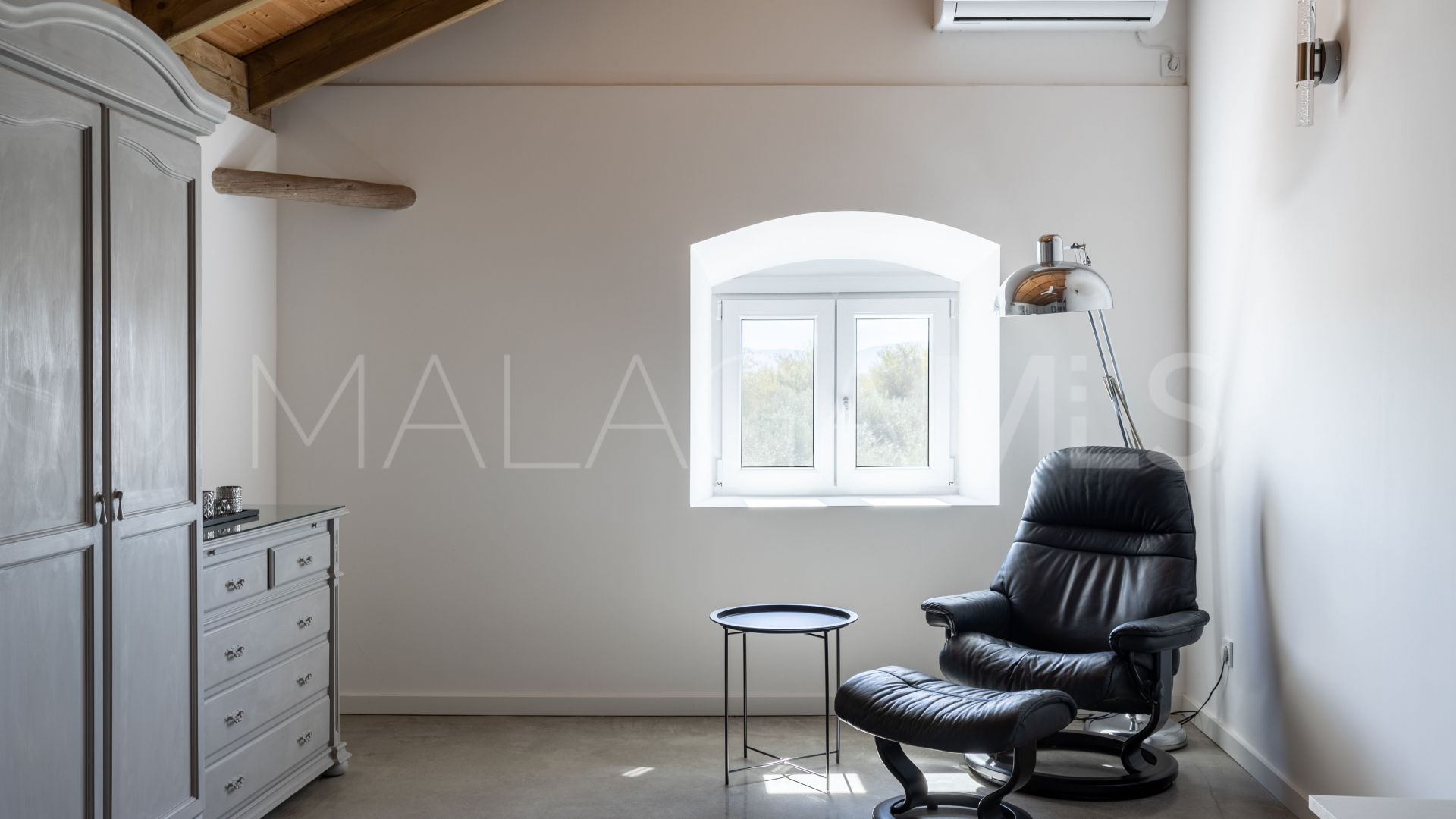 Villa for sale in Antequera