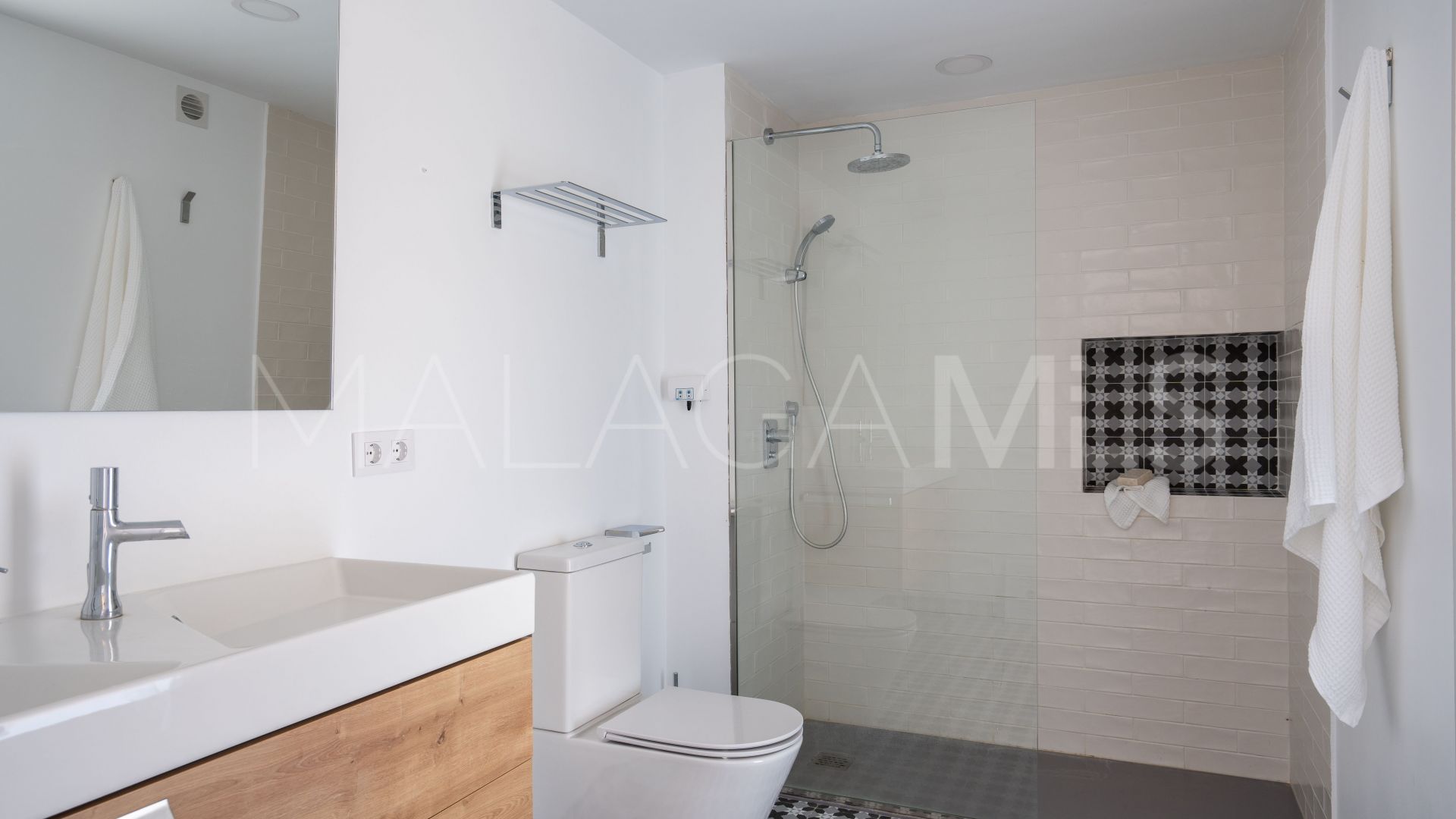 Fuengirola, adosado for sale with 5 bedrooms