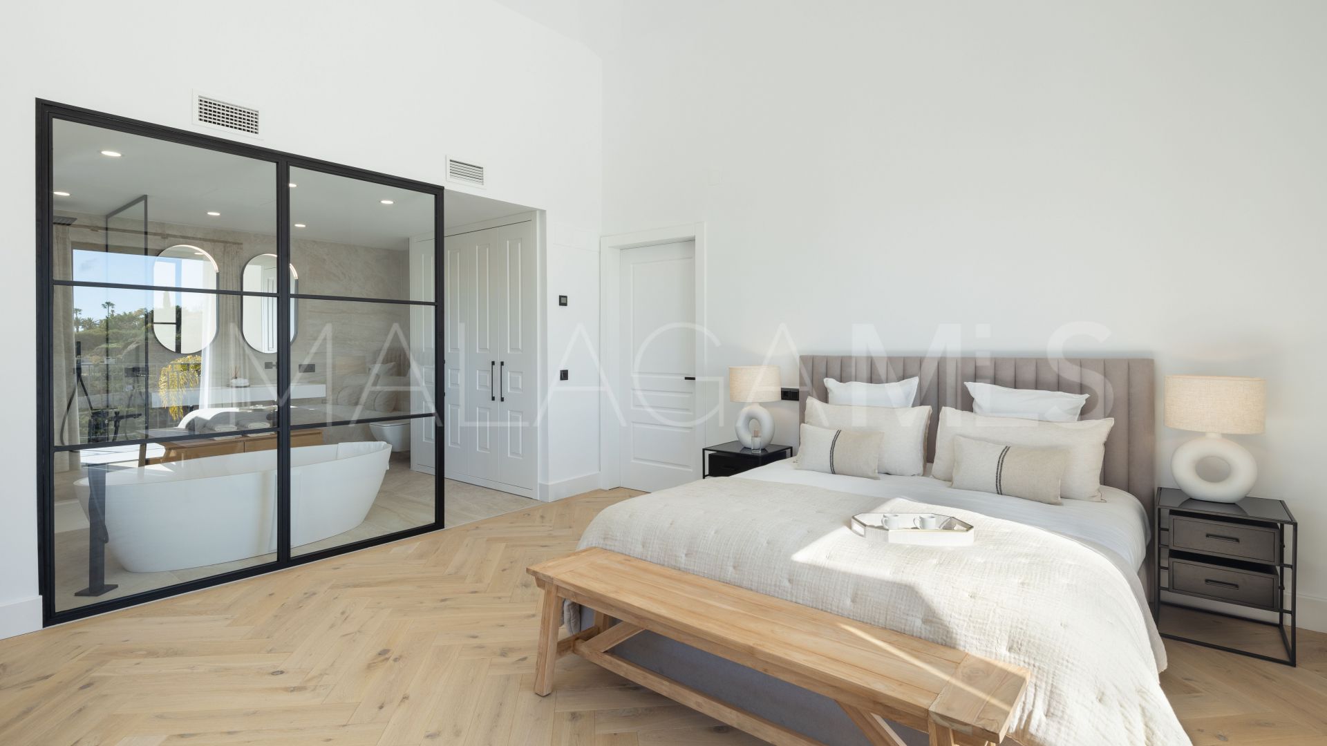 Villa for sale in Benahavis Centro