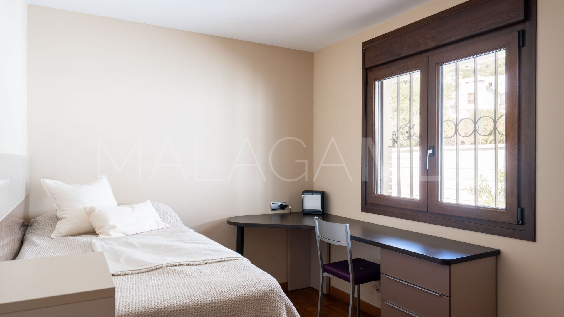 Villa for sale in Benalmadena