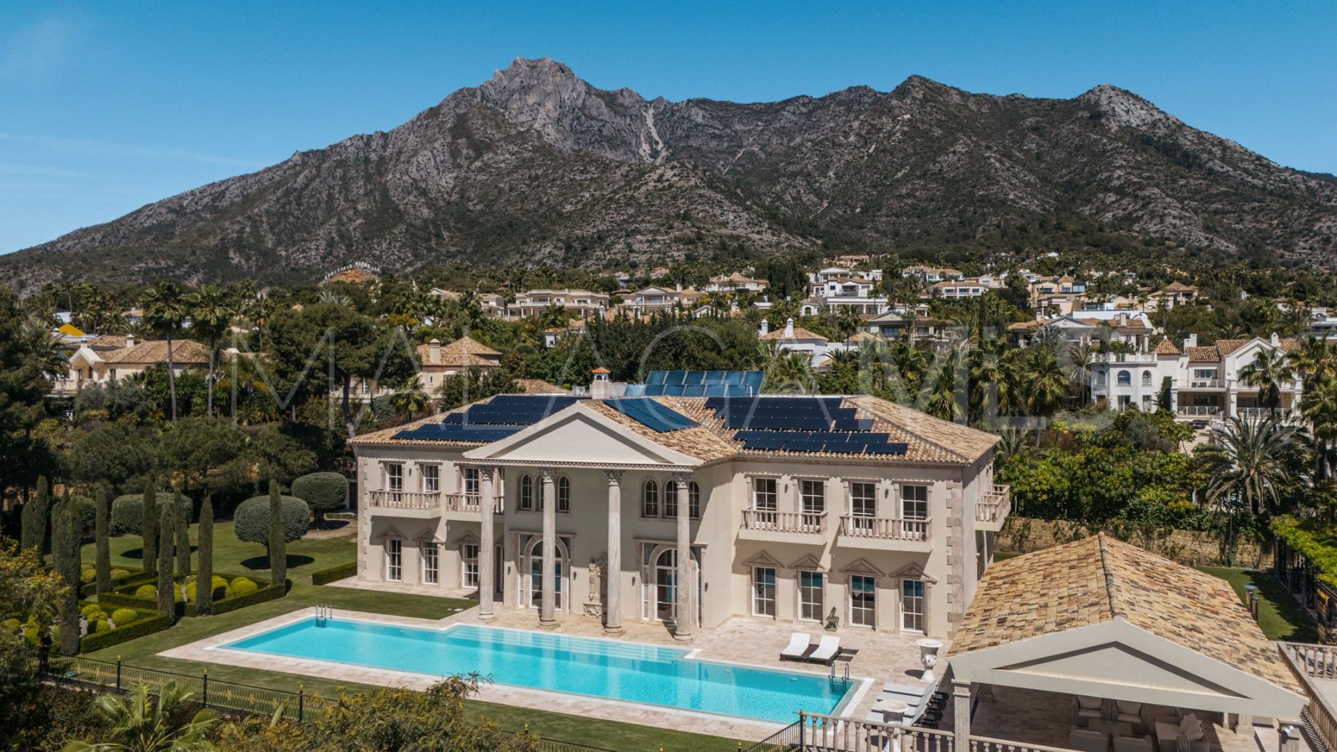 For sale Marbella Golden Mile house with 7 bedrooms