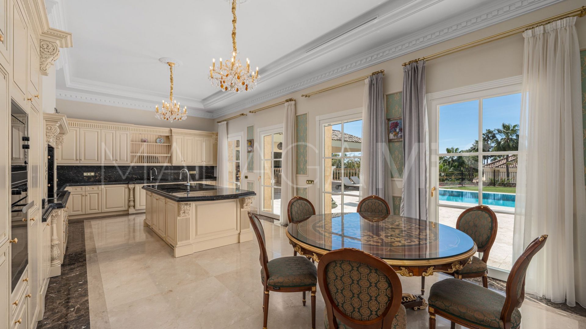 For sale Marbella Golden Mile house with 7 bedrooms