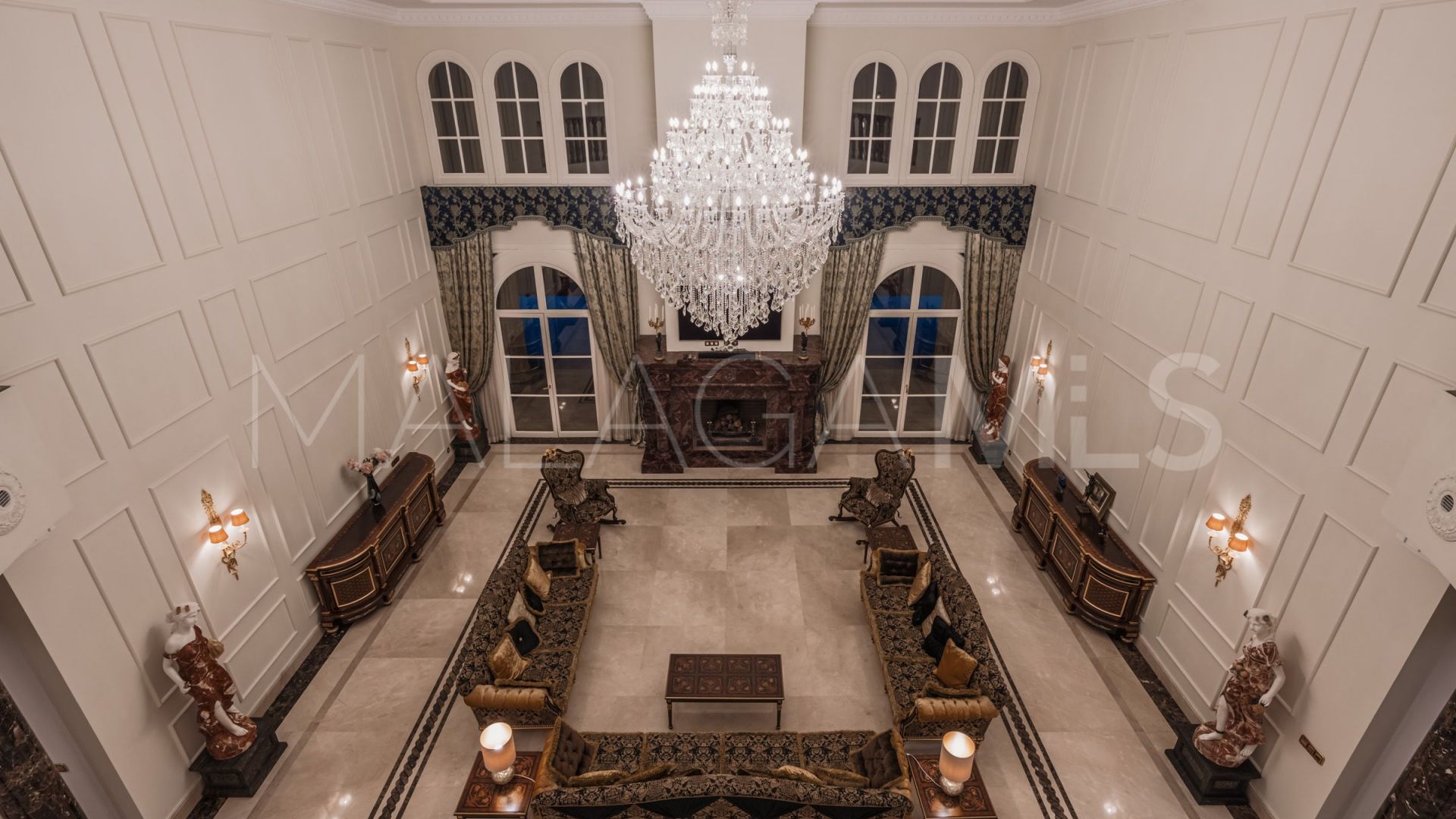 For sale Marbella Golden Mile house with 7 bedrooms