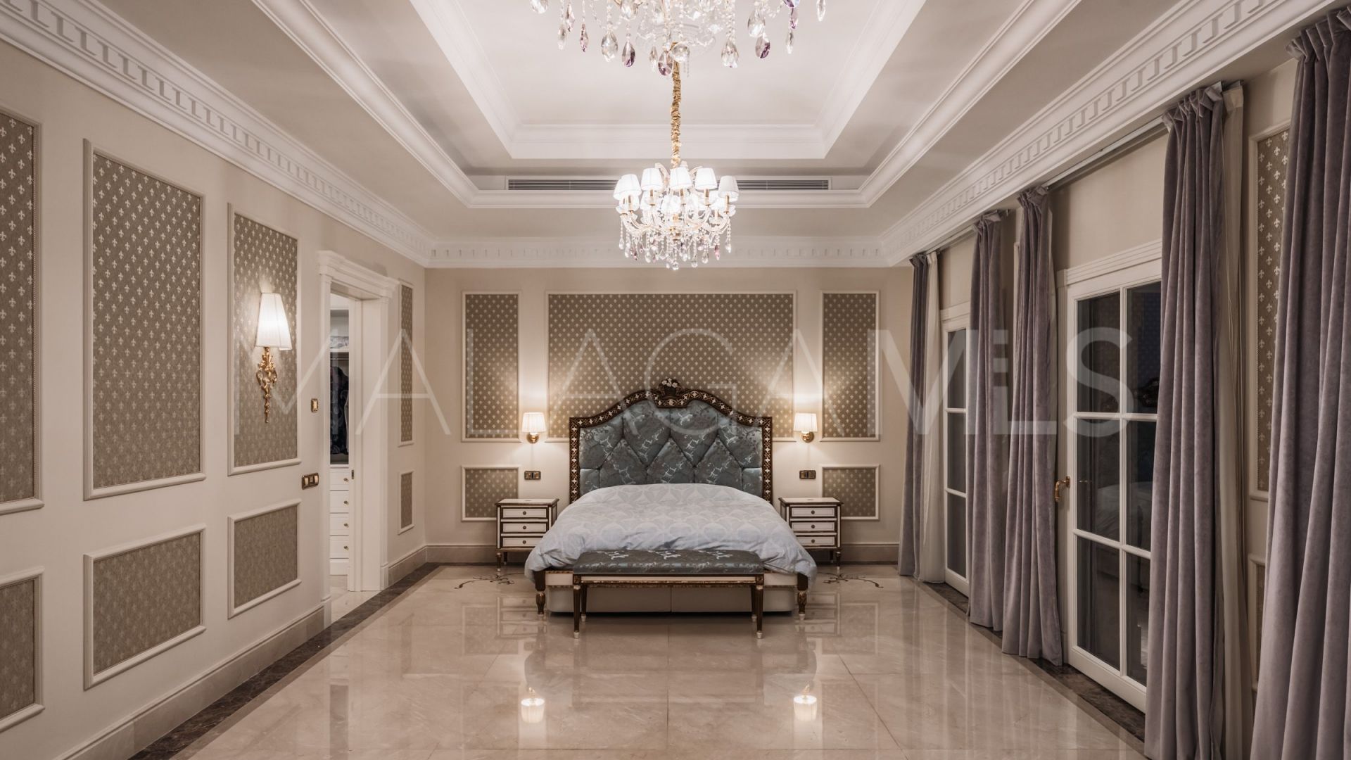 For sale Marbella Golden Mile house with 7 bedrooms