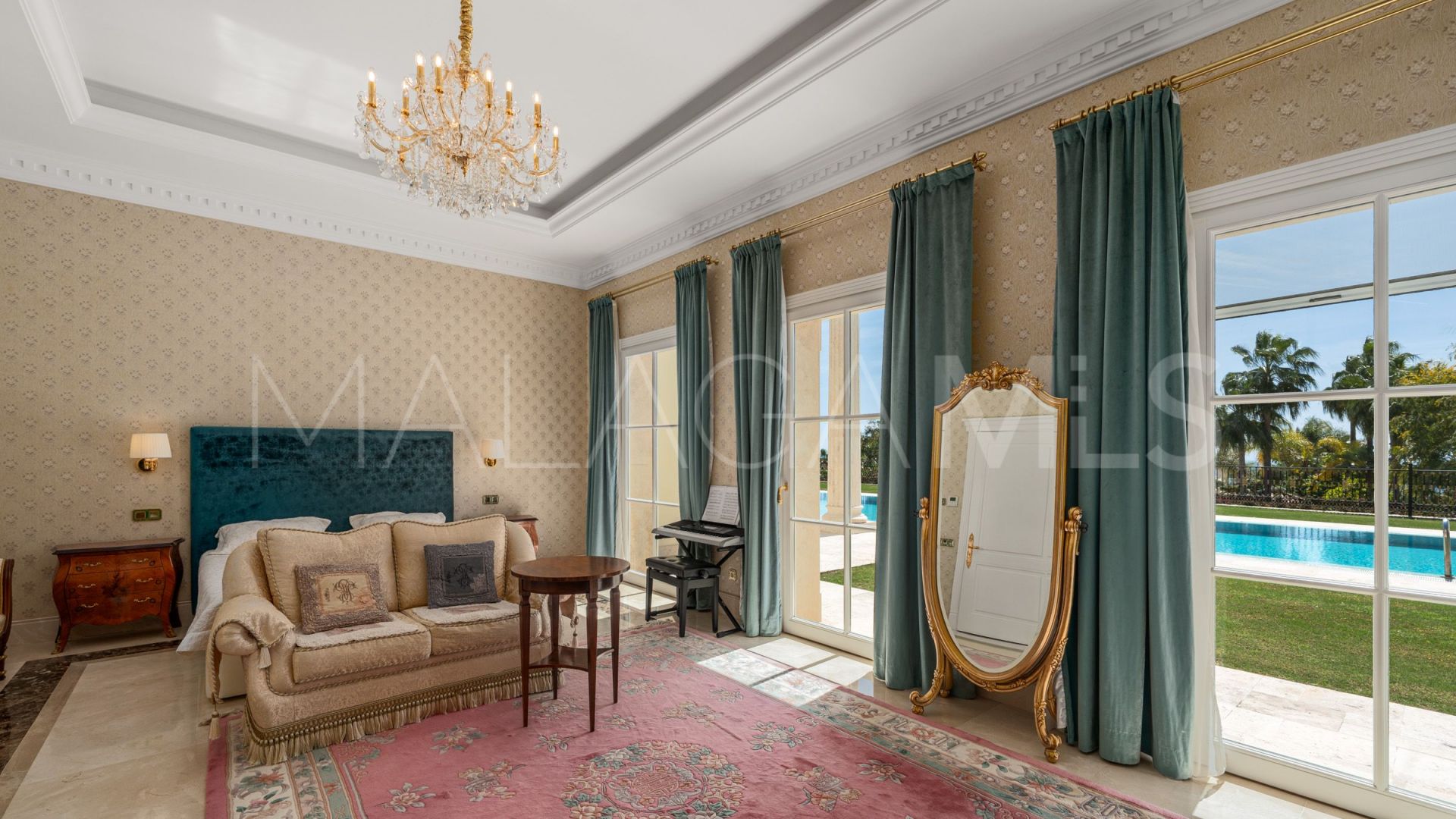 For sale Marbella Golden Mile house with 7 bedrooms