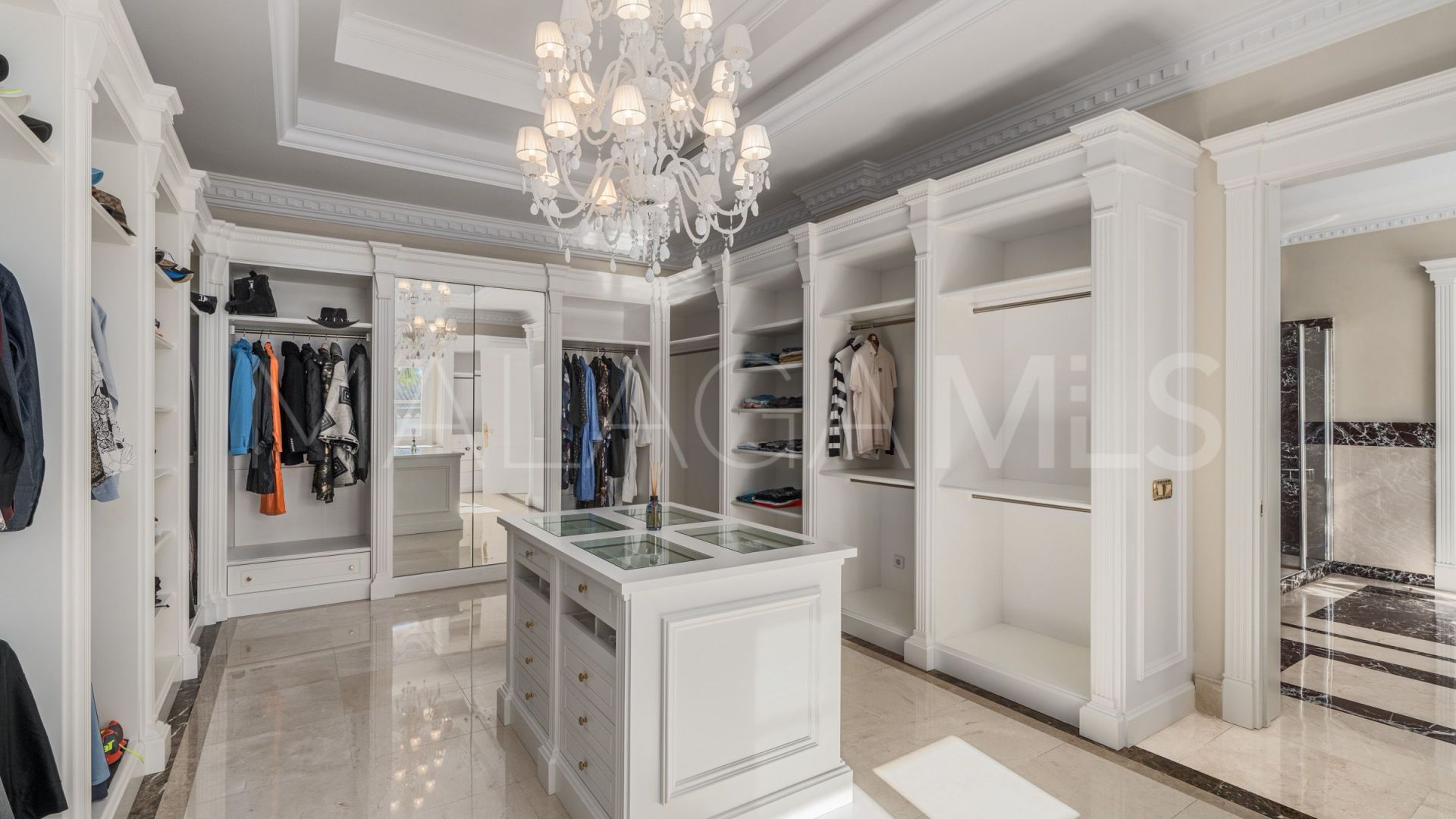 For sale Marbella Golden Mile house with 7 bedrooms