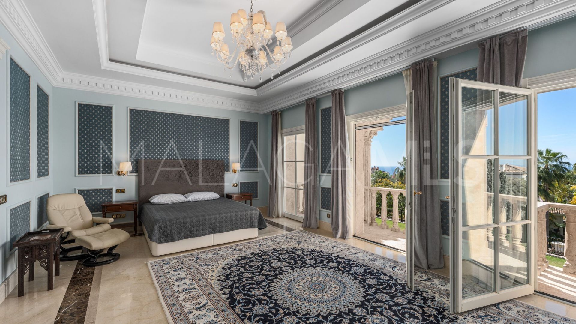 For sale Marbella Golden Mile house with 7 bedrooms