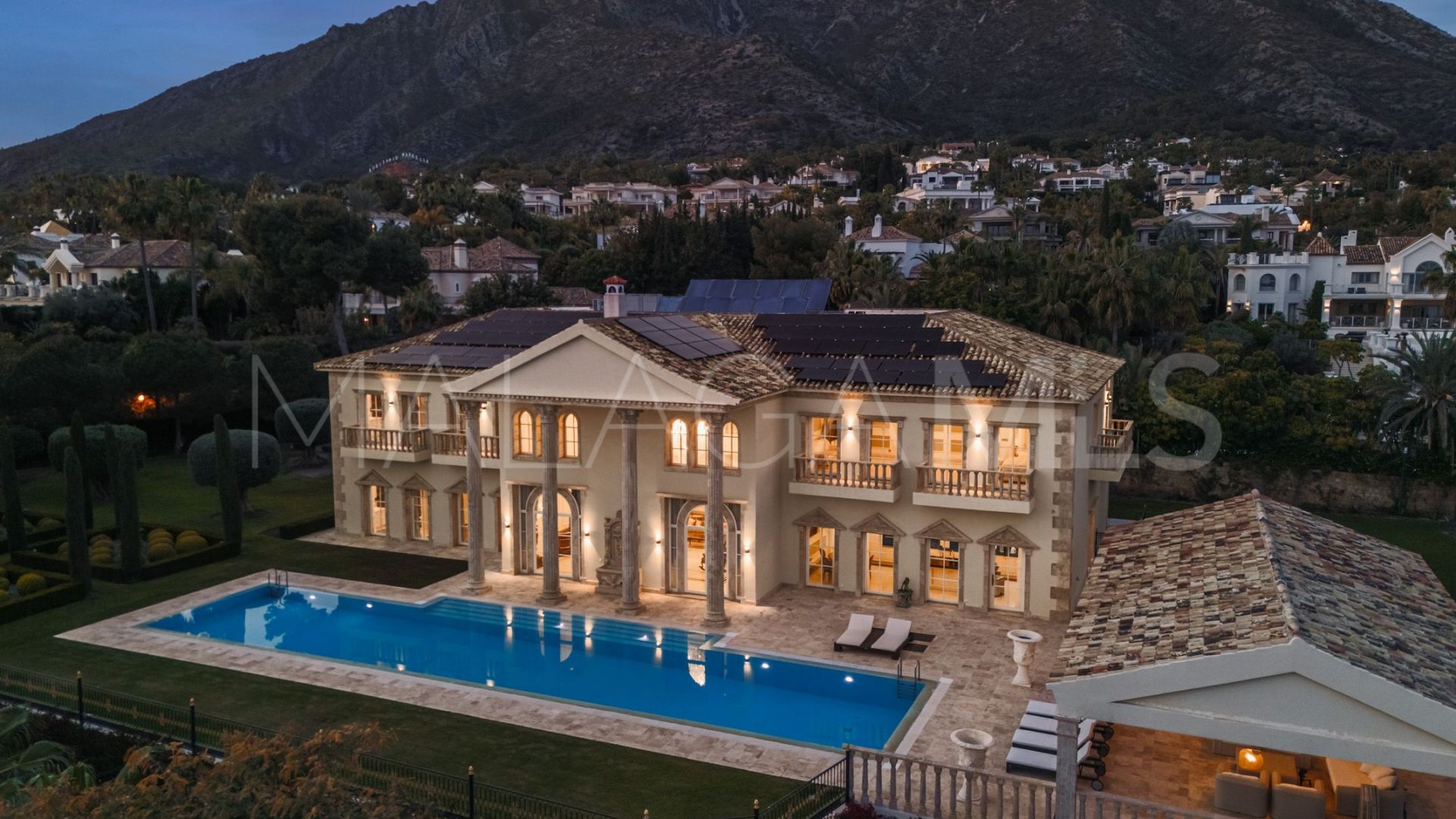 For sale Marbella Golden Mile house with 7 bedrooms